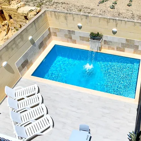 Azure W * San Lawrenz