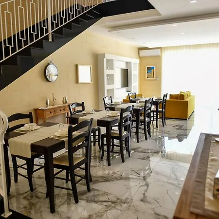 Bed & Breakfast Azure W *