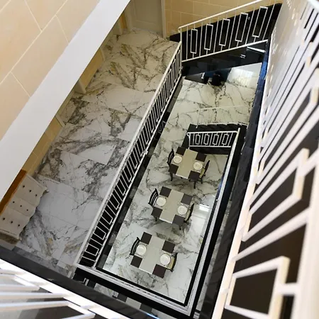 Azure W Bed & Breakfast *