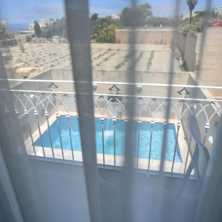 Bed & Breakfast Azure W *