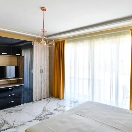 Azure W * San Lawrenz