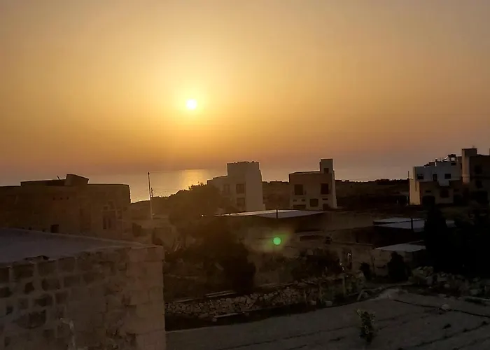 Azure W * San Lawrenz