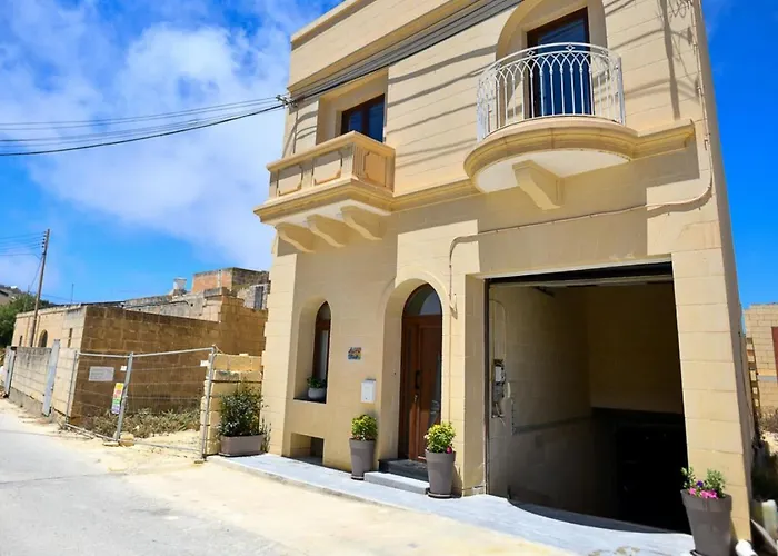 Azure W Bed & Breakfast