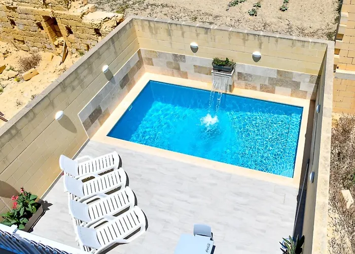 Azure W * San Lawrenz