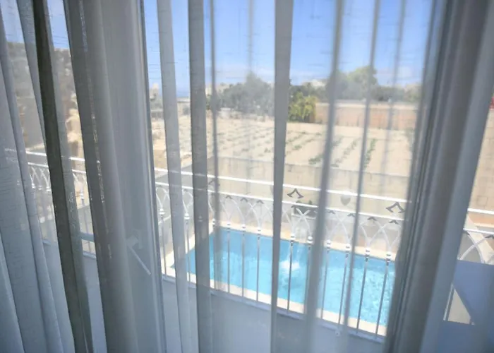 Bed & Breakfast Azure W *