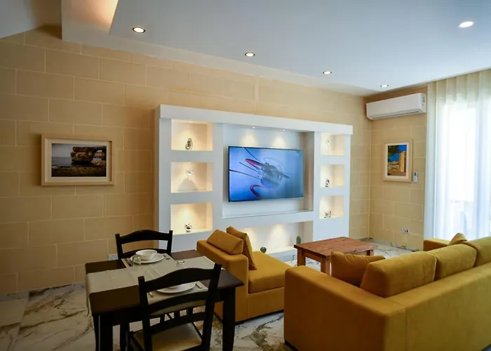 Azure W * San Lawrenz