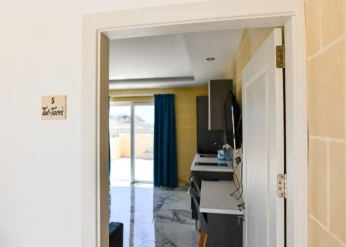 Azure W Bed & Breakfast *