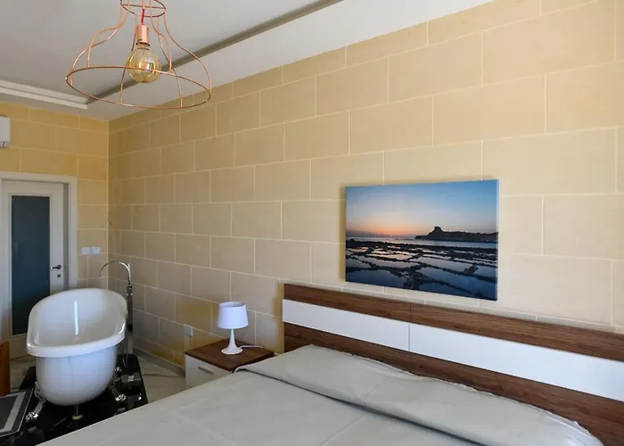 Azure W Bed & Breakfast *